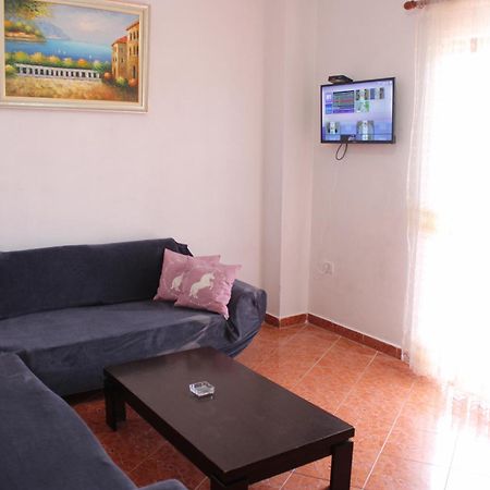 Crew Hostel Tirana Extérieur photo