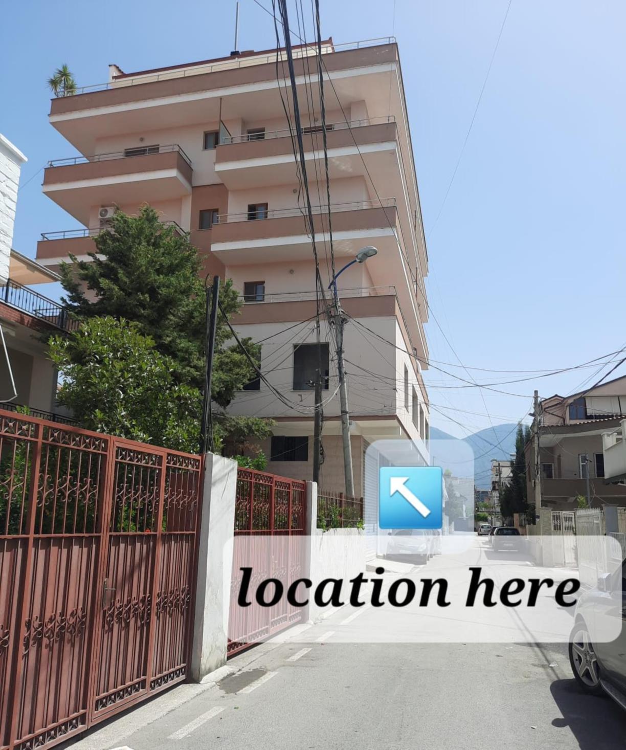 Crew Hostel Tirana Extérieur photo