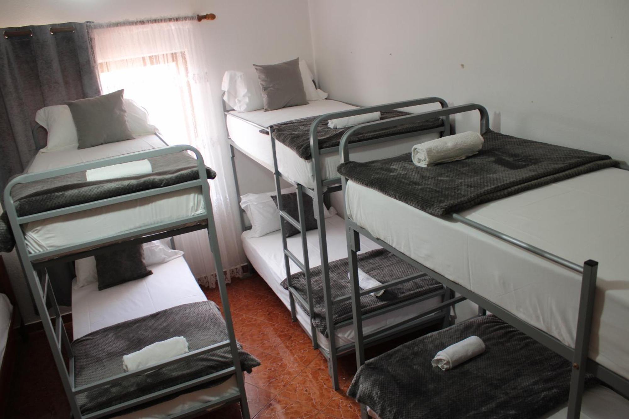 Crew Hostel Tirana Extérieur photo