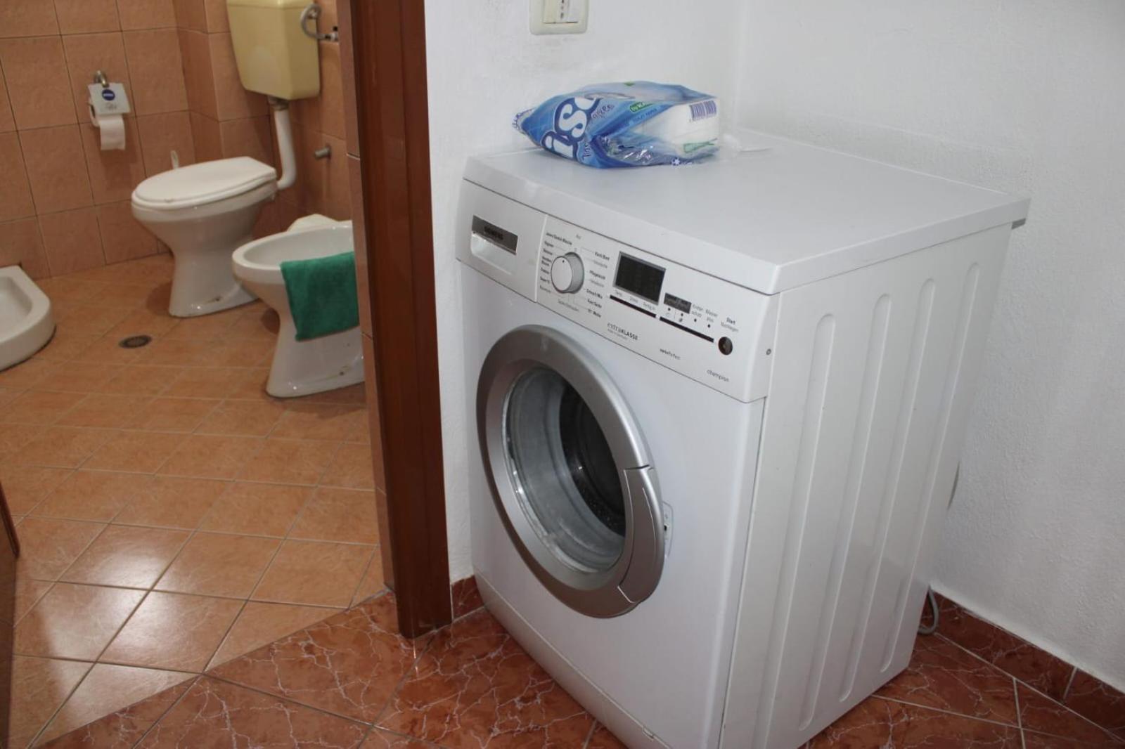 Crew Hostel Tirana Extérieur photo